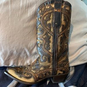 Western women’s boots